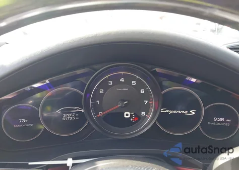 2020 Porsche Cayenne Coupe S z USA, uszkodzony, nr VIN WP1BB2AY5LDA57597